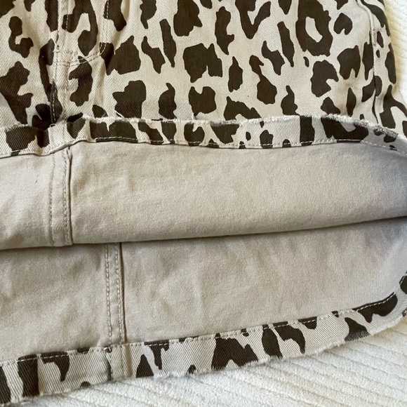 Kenzie Animal Print Mini Skirt Size 10 Stretch Denim Brown & Tan - Picture 7 of 12
